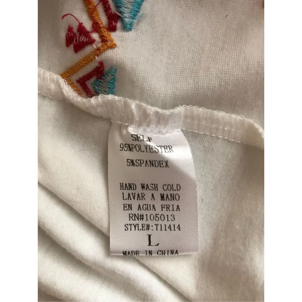 Savanna Jane Aztec Embroidered Top Size L - Picture 12 of 13